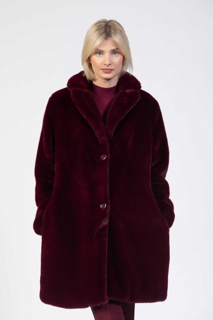 Jessica Graaf - Faux fur coat