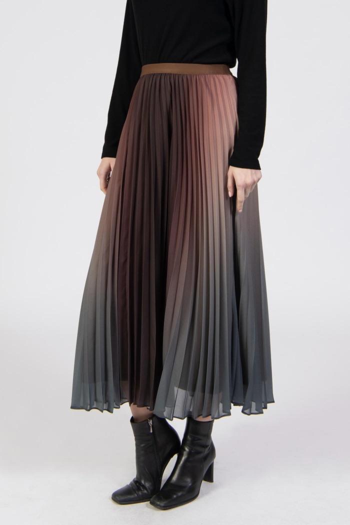 Jessica Graaf - Pleated chiffon-like skirt