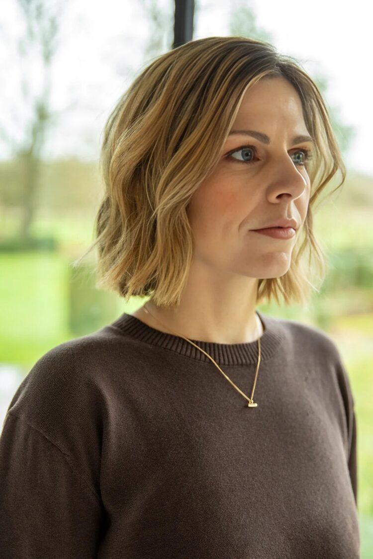 Chalk - T bar necklace gold