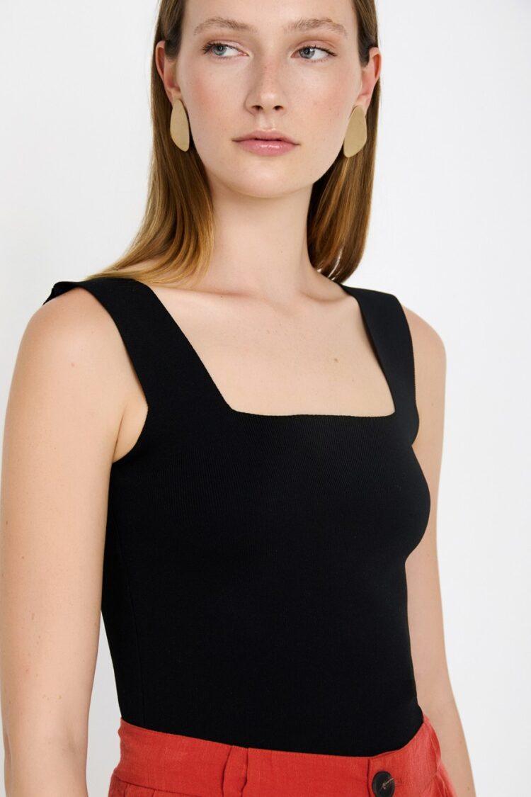 Skatie Brand - Essentials knit top | black