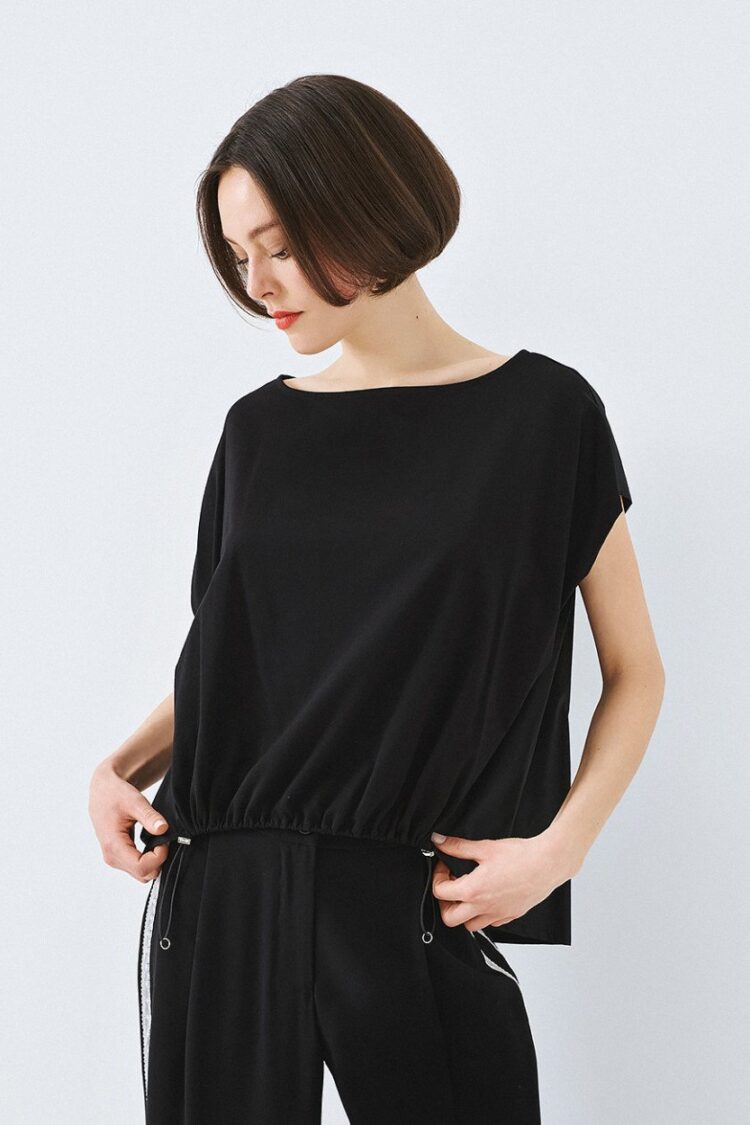 Access - Asymmetric blouse with adjustable drawstring | Black