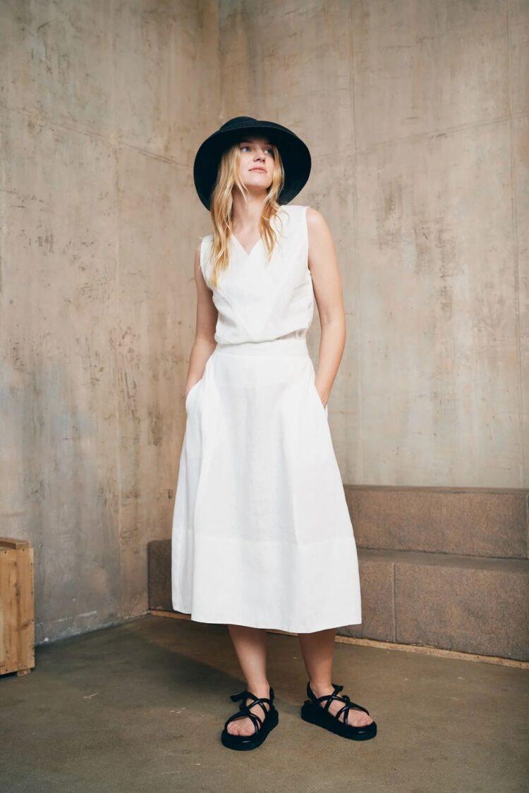 LueL linenwear - Midi length tulip linen skirt | white
